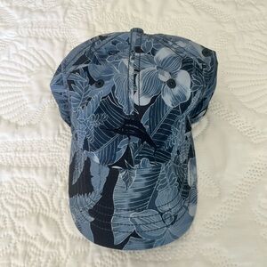 Tommy Bahama Woman’s Blue Floral Hat
